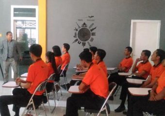guest lecture every week from starred hotel and related industry